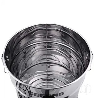 Geepas 23L Stainless Steel 2 in 1 Vacuum Cleaner 2300W