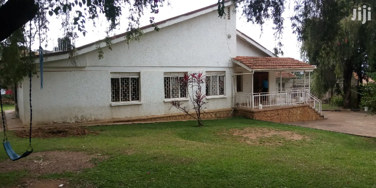 Four Bedroom House In Muyenga For Rent