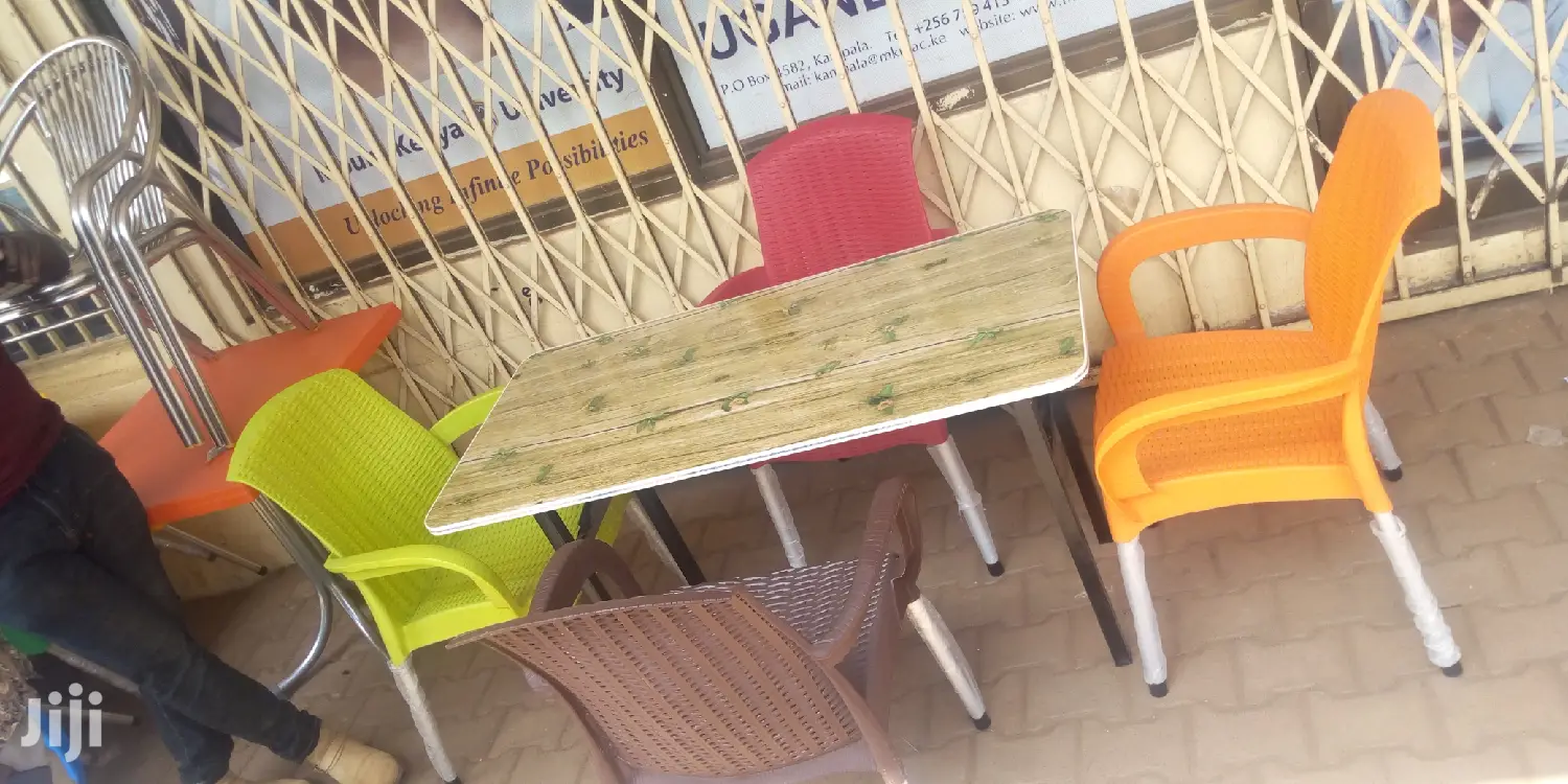 Restaurant Set 4seaters Brand New