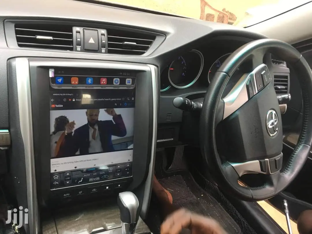 Mark X Tesla Vertical Car Radio Android 2010