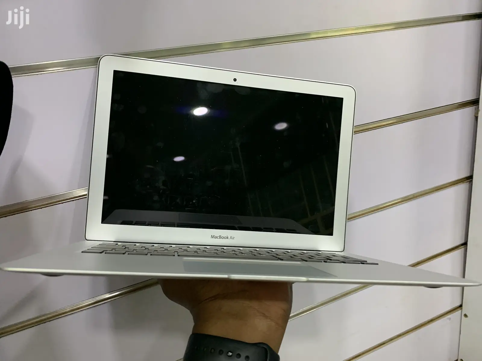 New Laptop Apple MacBook Air 8GB Intel Core i5 SSD 128GB