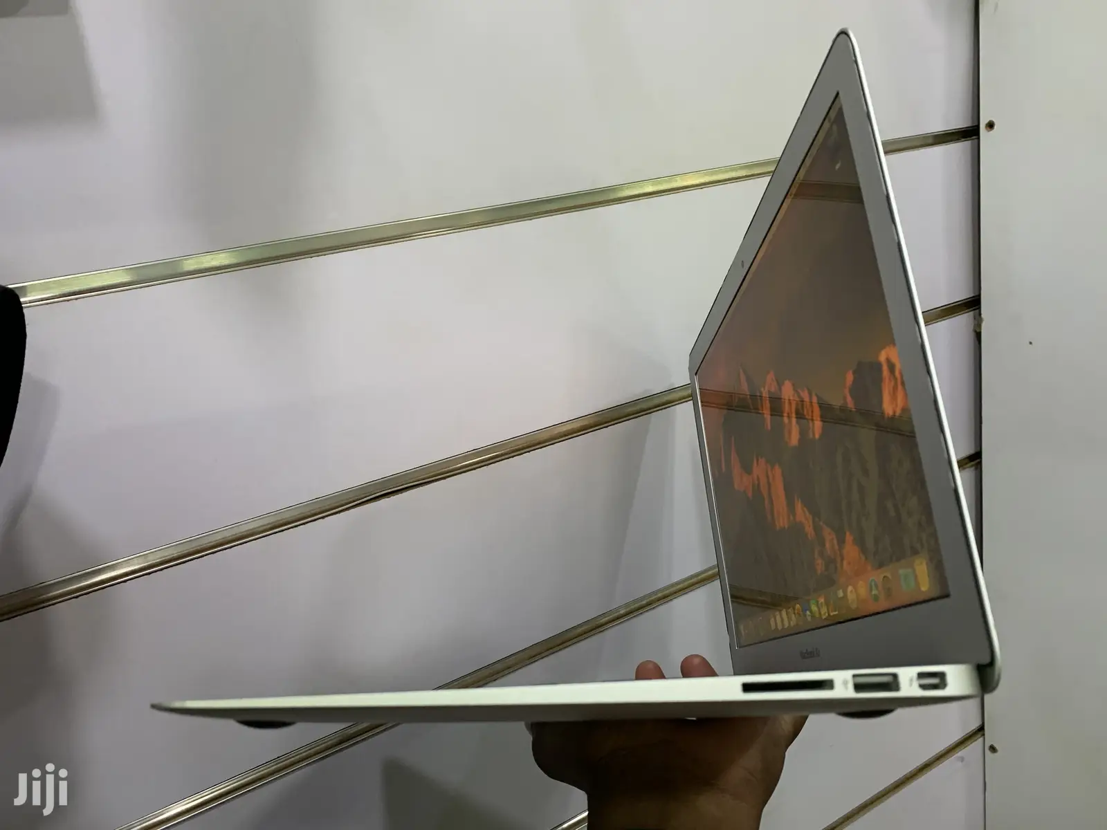 Laptop Apple MacBook Air 8GB Intel Core i5 SSD 128GB