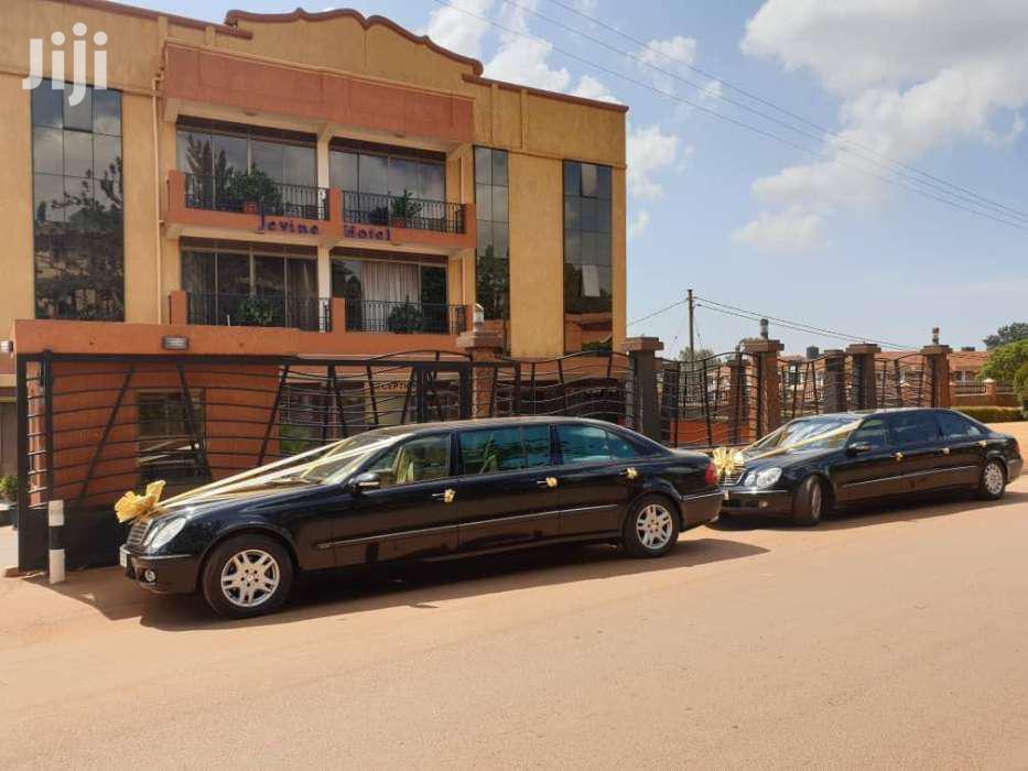 Mercedes Benz Limousine Cars for Hire
