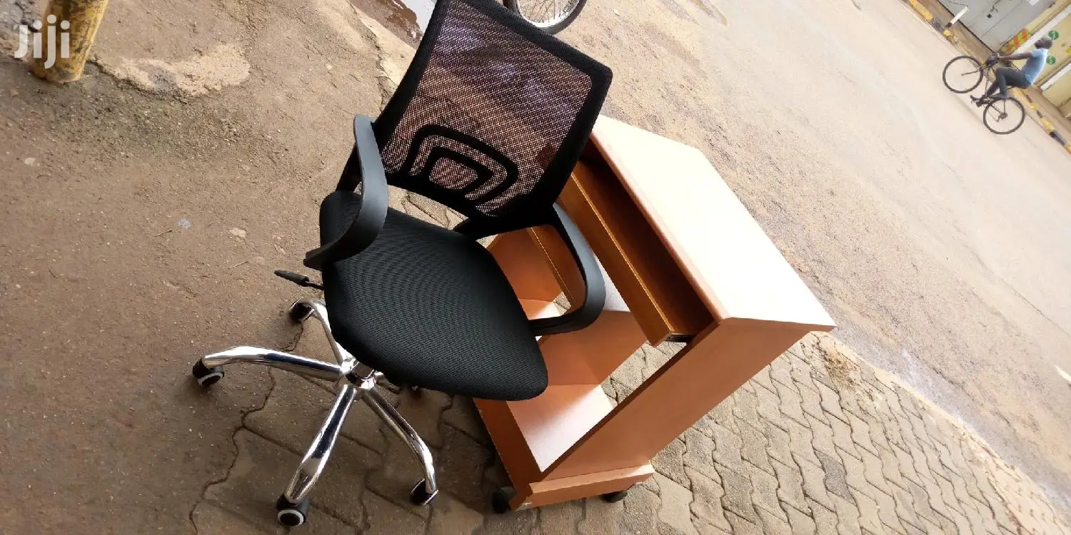 Get Aset Of Table And Chair