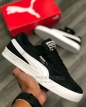 Puma Sneakers
