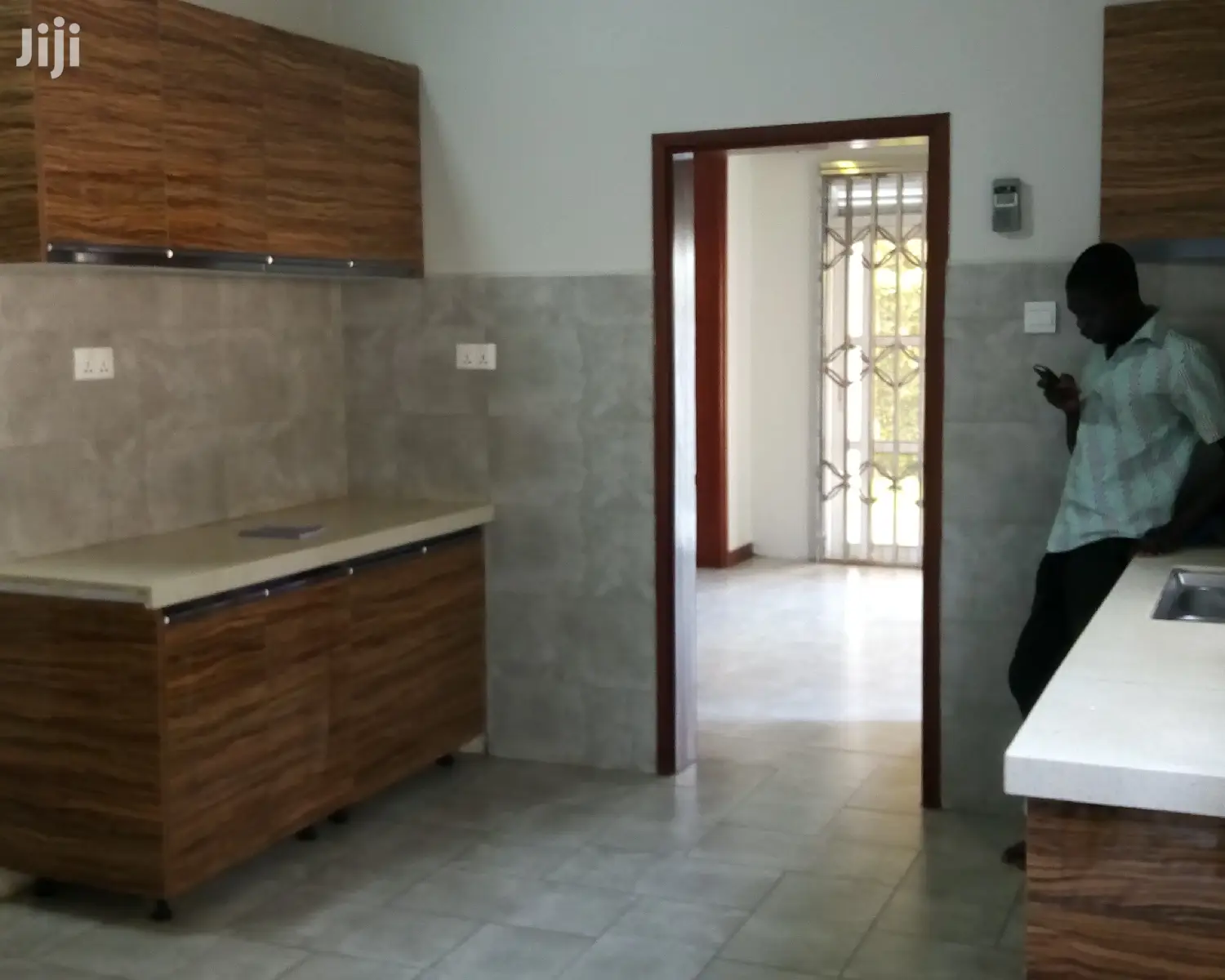 House Is For Rent In Kyambogo