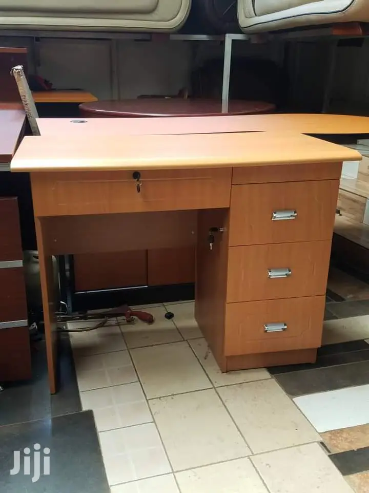 Simple Office Desk 1meter