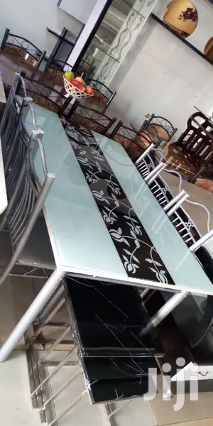 Brand New 6seaters Dinner Table