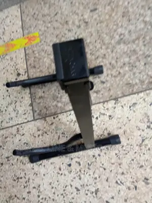 Photo - Guitar Stand, Like Acoustic