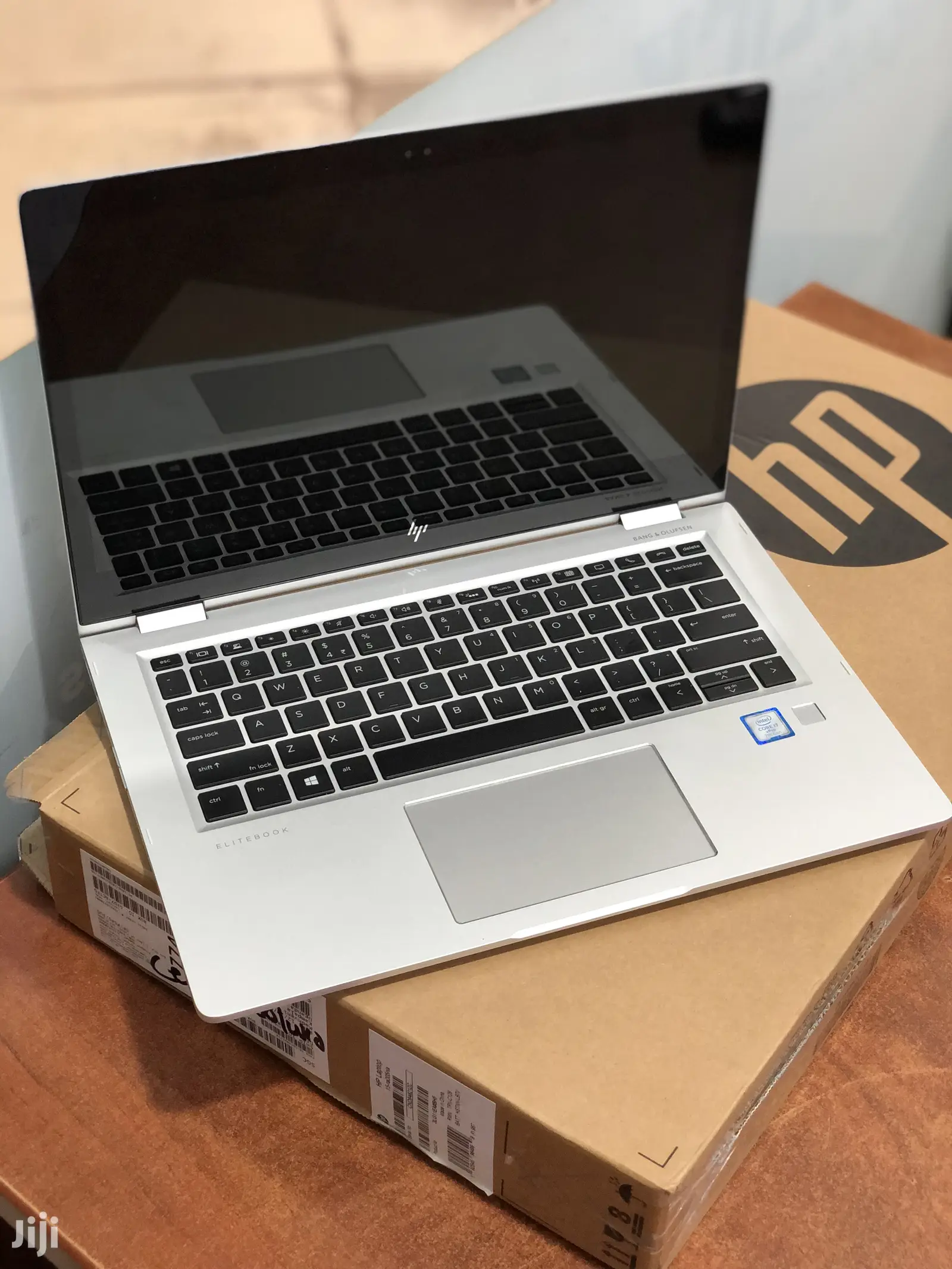 New Laptop HP EliteBook 1030 8GB Intel Core I7 SSD 500GB