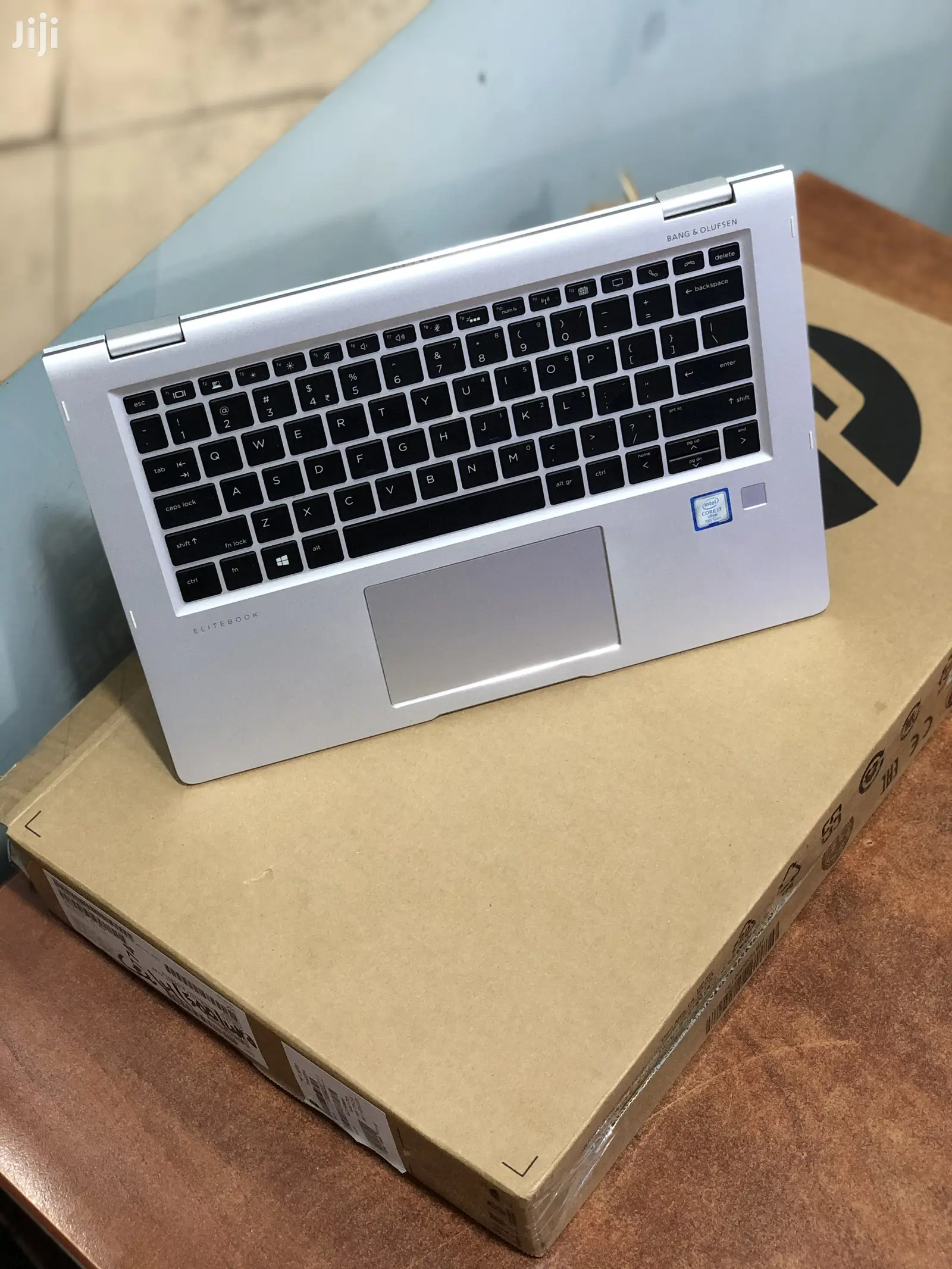 New Laptop HP EliteBook 1030 8GB Intel Core I7 SSD 500GB