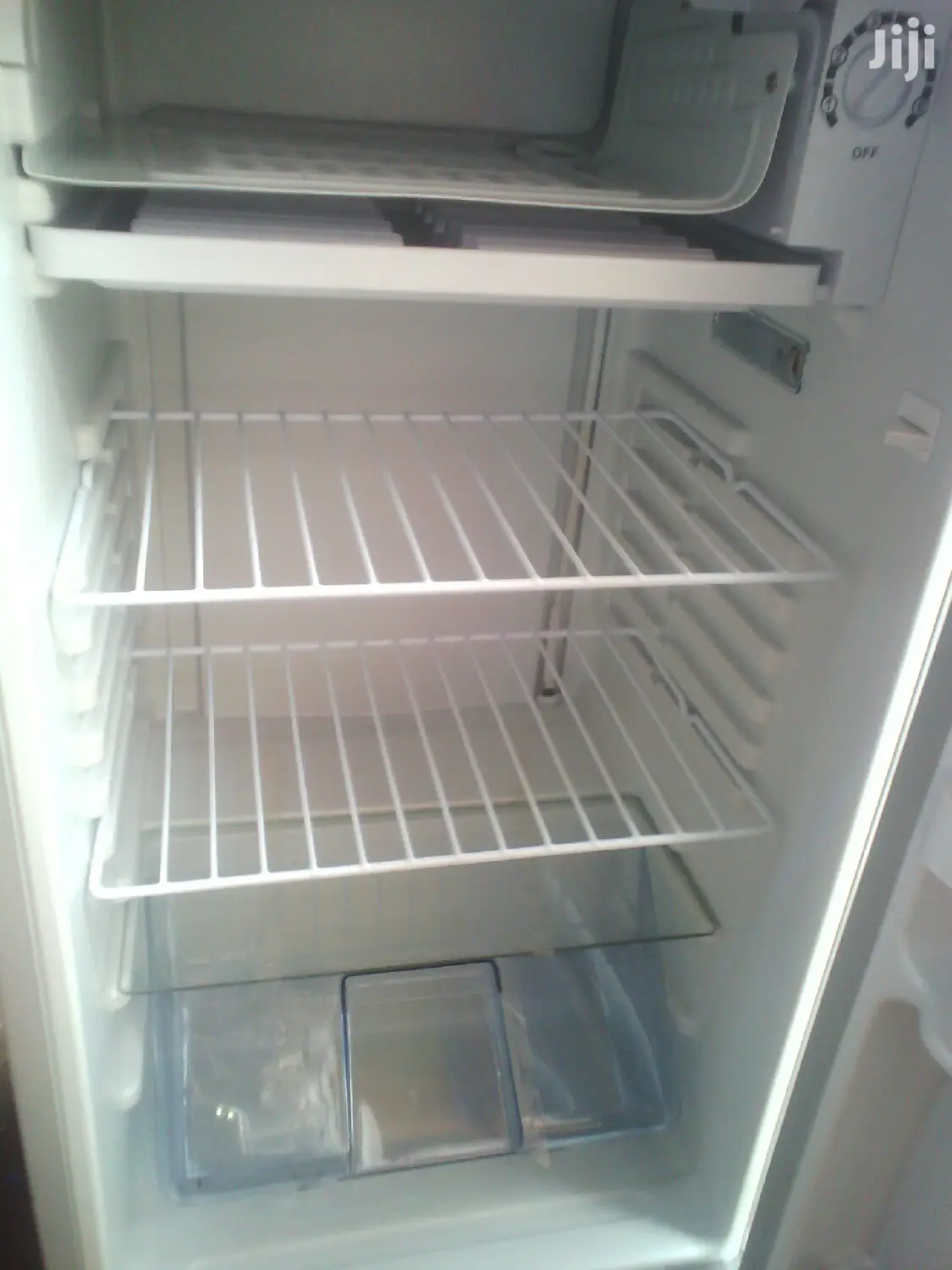 Saachi Refrigerators /120ltrs Fridge (Refrigerator)
