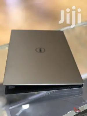 New Laptop Dell XPS 13 9360 8GB Intel Core I5 SSD 256GB