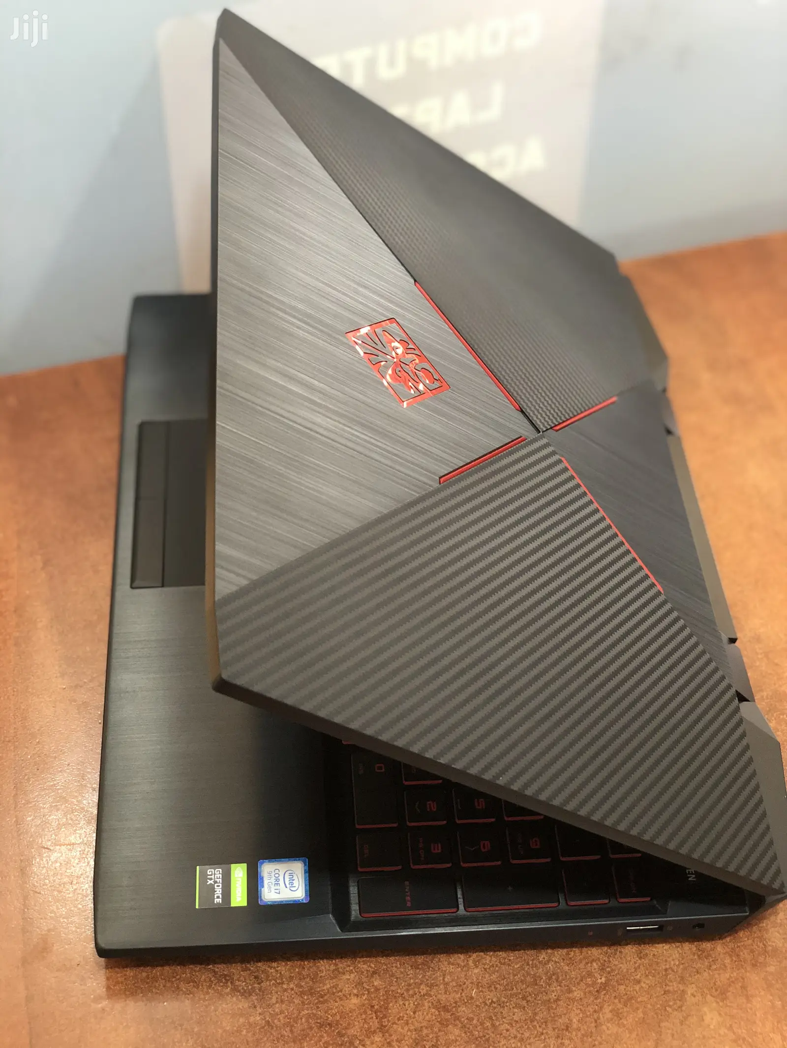 New Laptop HP Omen 15 16GB Intel Core I7 SSHD (Hybrid) 1T