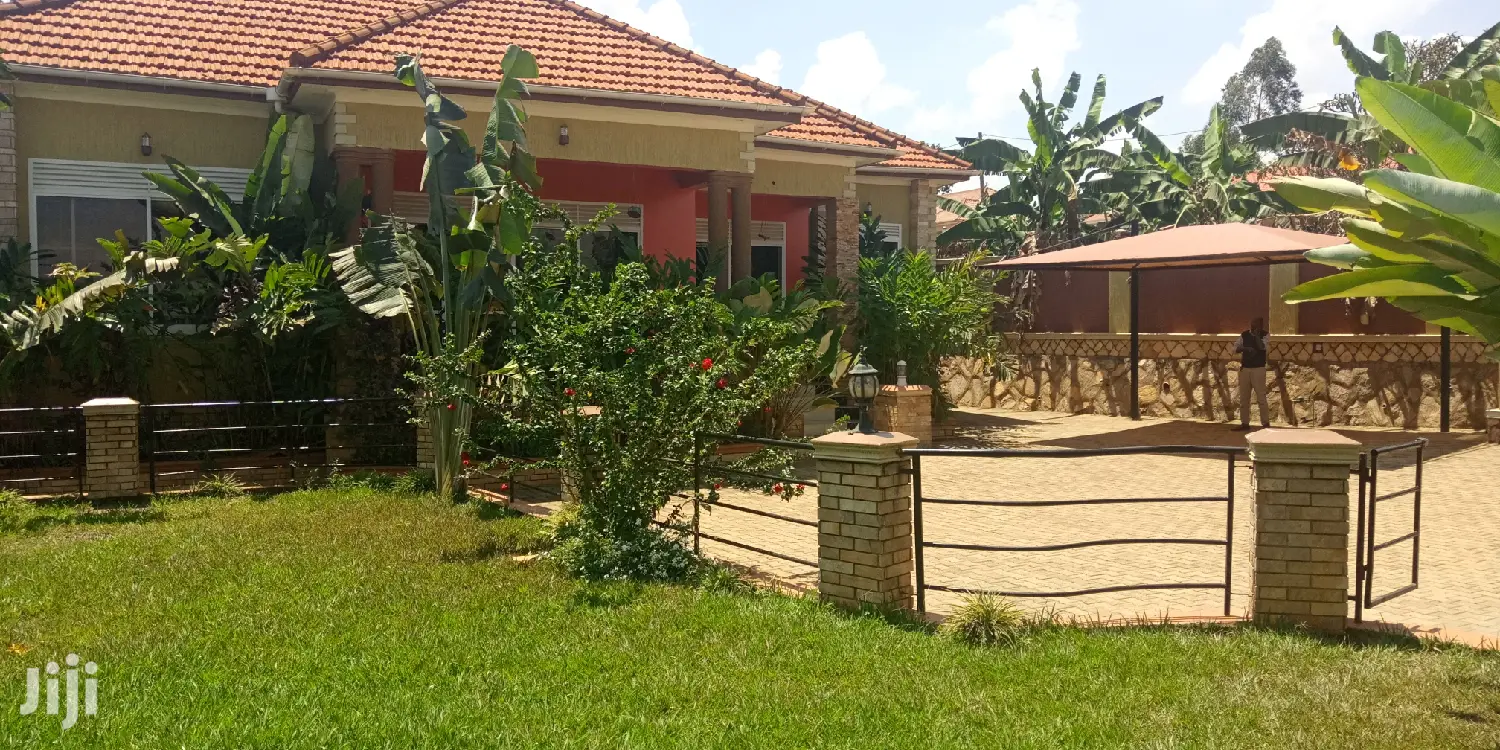 Kiira Charming House With Alot of Green on Sale
