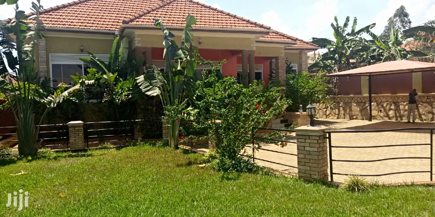 Kiira Charming House With Alot of Green on Sale