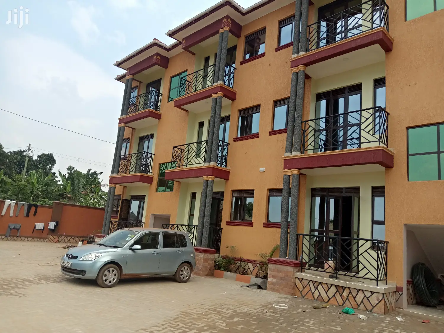 Kisaasi 12 Unit Apartments on Sell