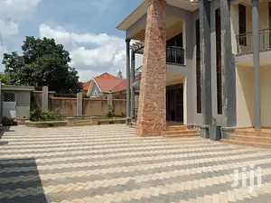 Mansion in Naalya on Sell