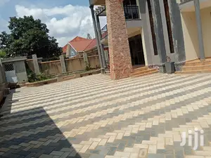 Mansion in Naalya on Sell