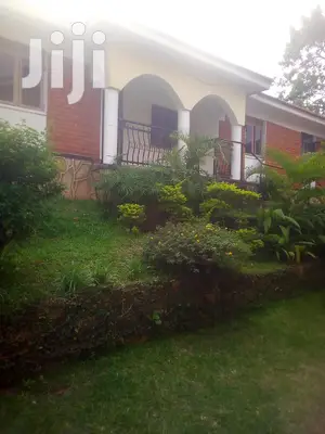 2bdrm House in Kampala for rent