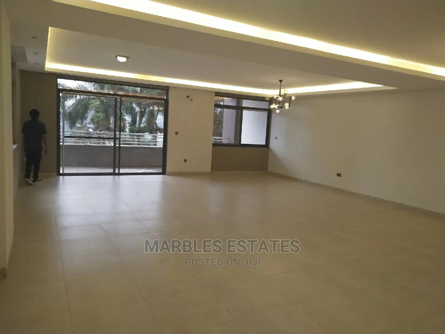 3bdrm Apartment in Central Division for sale
