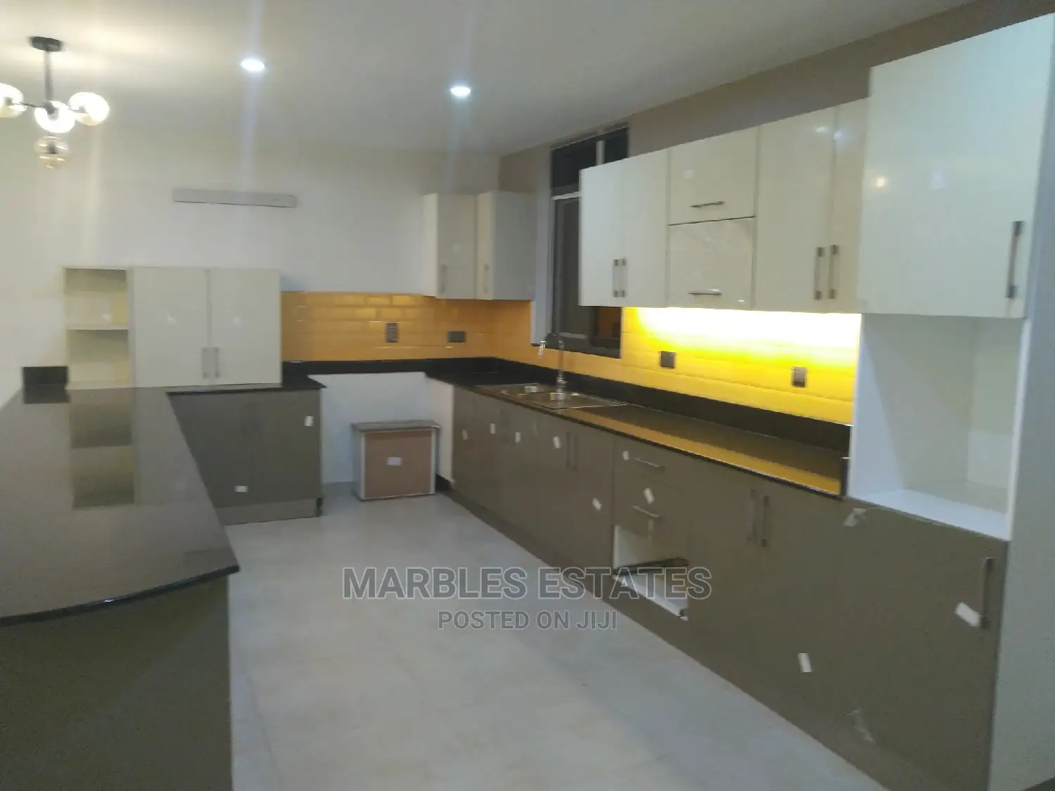 3bdrm Apartment in Central Division for sale