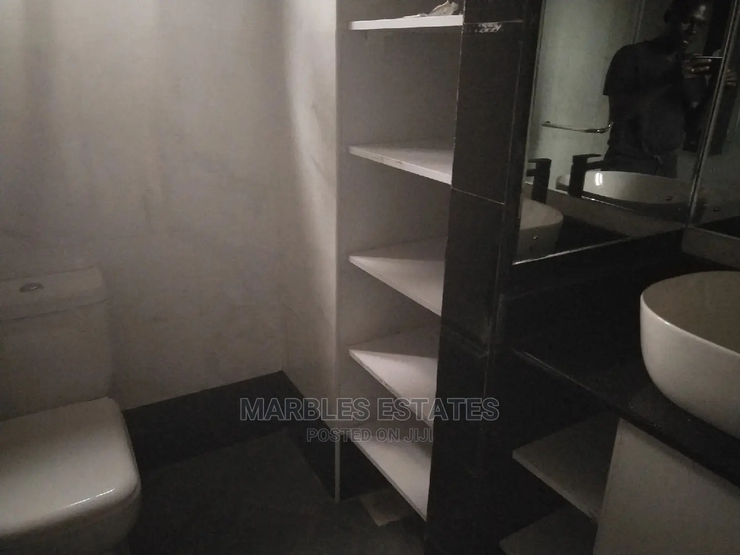 3bdrm Apartment in Central Division for sale