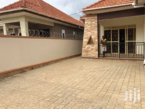 Kira Nicely Built Home in Tarmacked Neighborhood on Sale