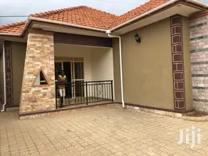 Kira Nicely Built Home in Tarmacked Neighborhood on Sale