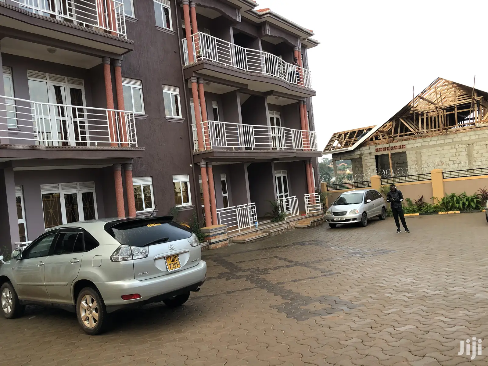 Apartment Building in Kisasi on Sell