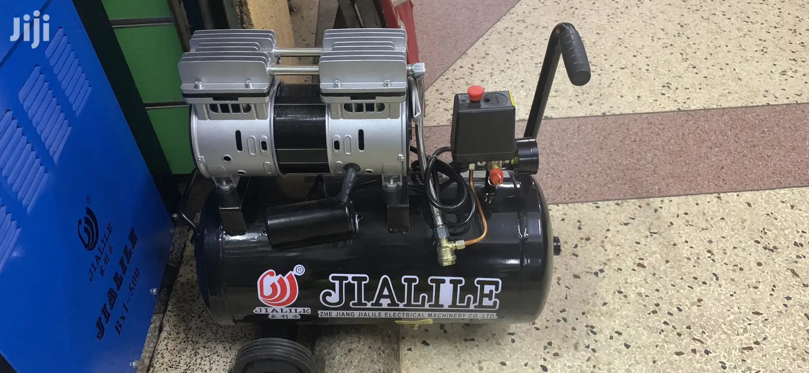Dental Clinic 25ltrs Silent Air Compressor(Oil Free)