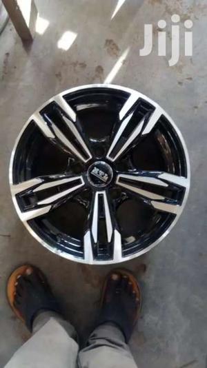 Black And Silver Car RIMS
