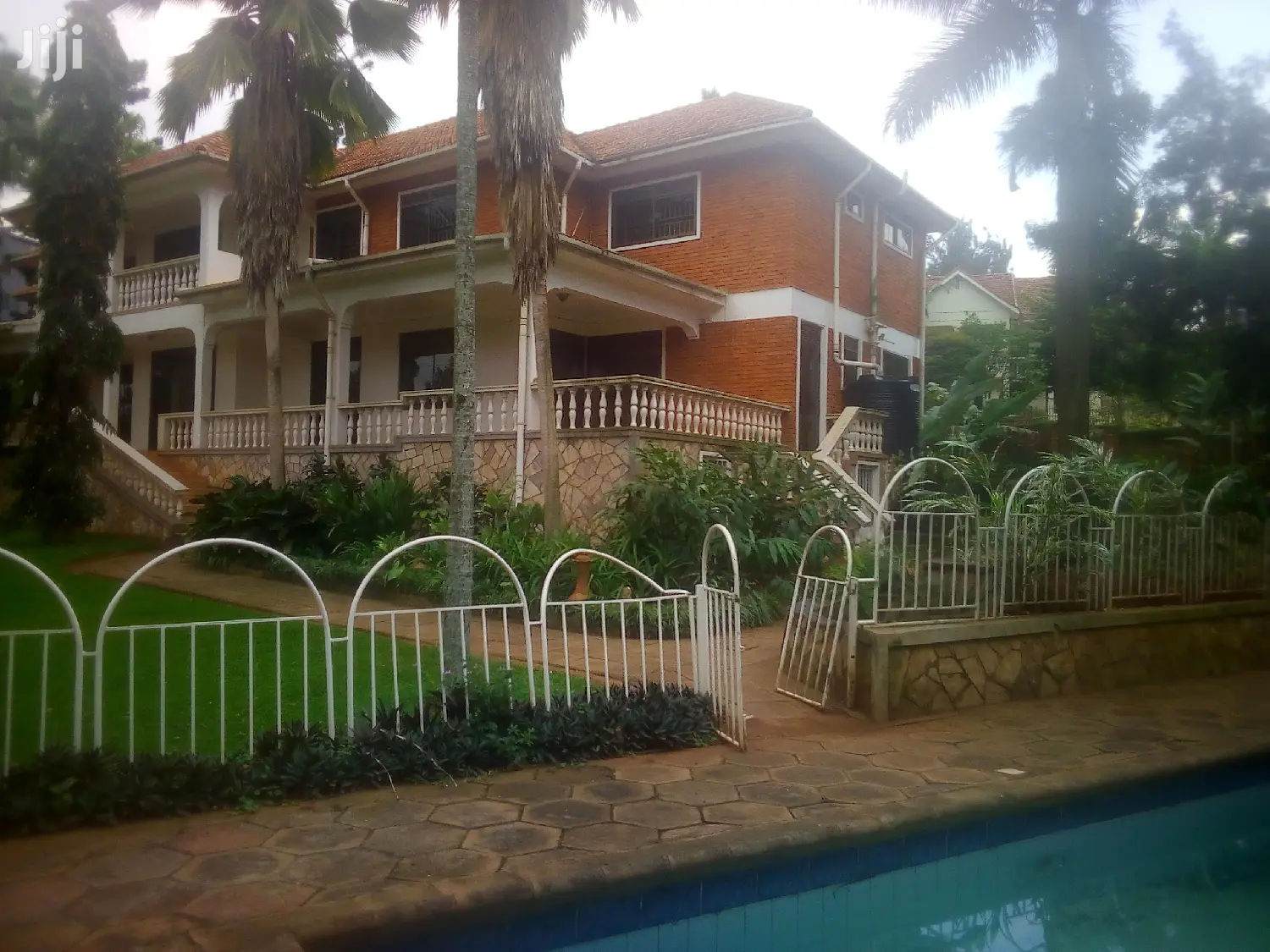 5 Bedroom Mansion In Kampala Town For Rent