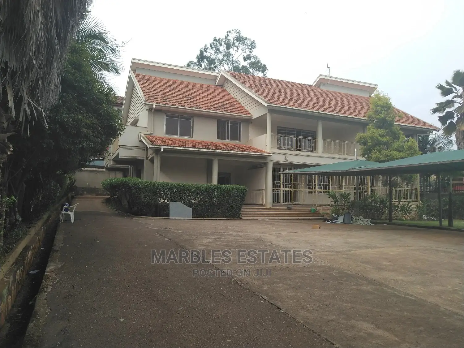 3bdrm Apartment in Central Division for sale