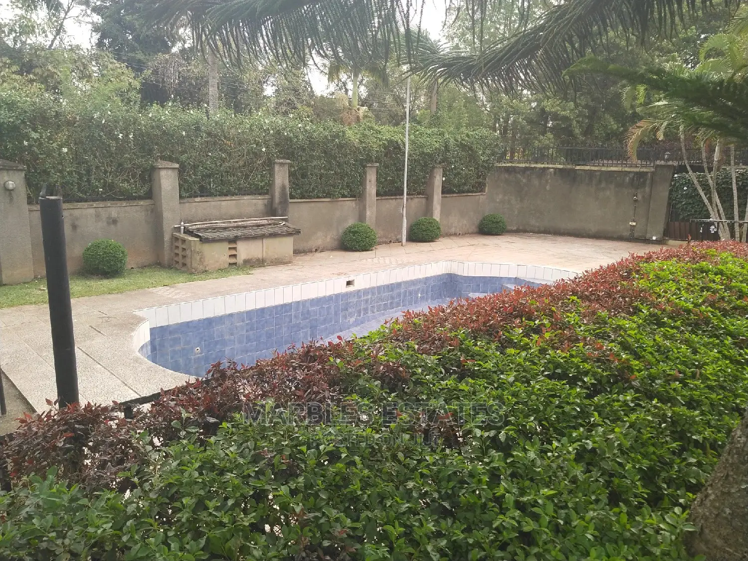 3bdrm Apartment in Central Division for sale