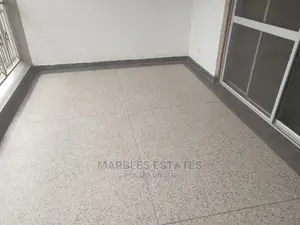 8 Bedrooms House for Rent in Bugolobi With a Pool