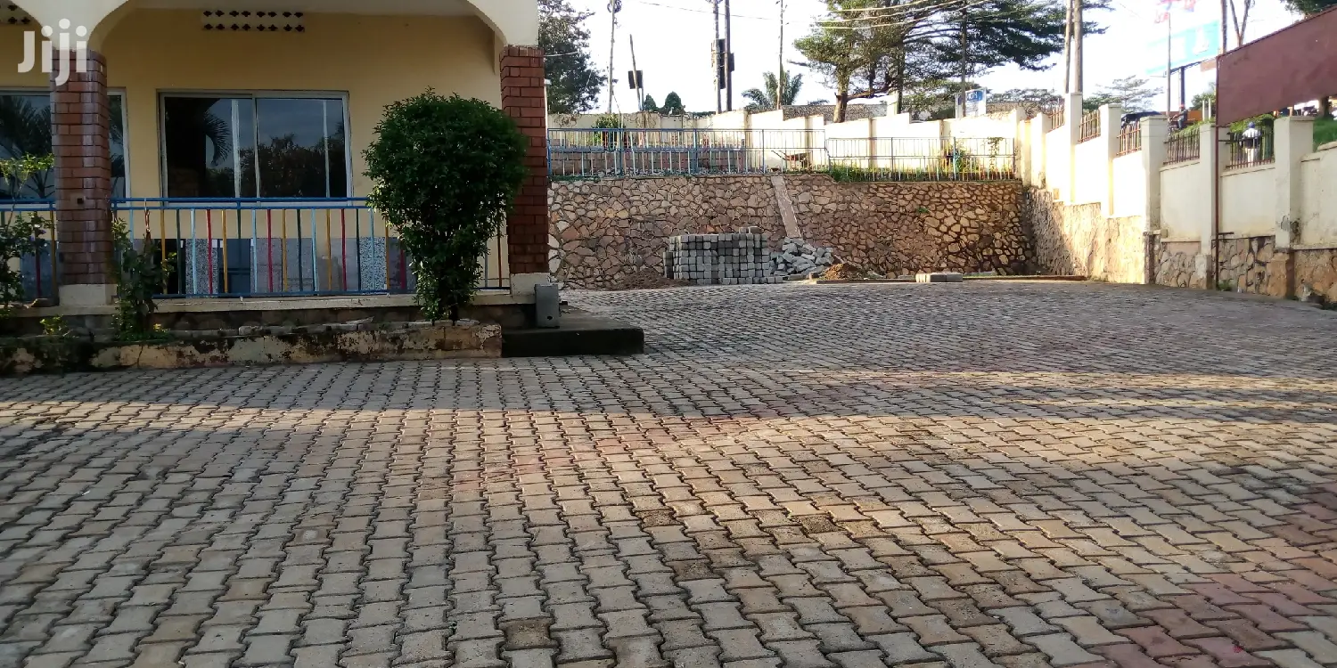 House Is For Rent