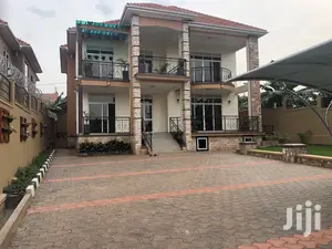 Kisaasi Classy Mansion on Sell