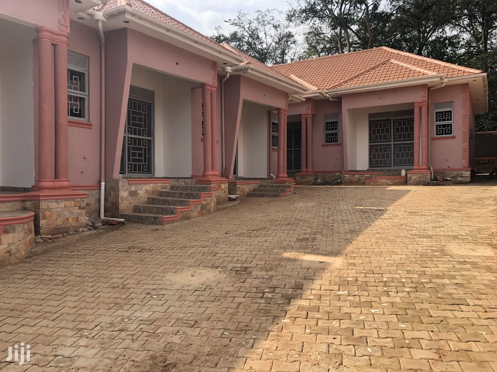 Kira Six Unit Rentals for Sell