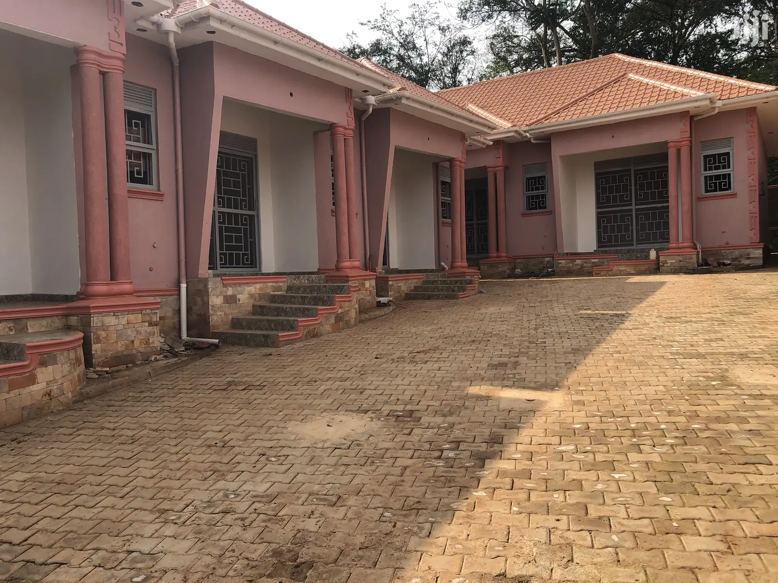 Kira Six Unit Rentals for Sell