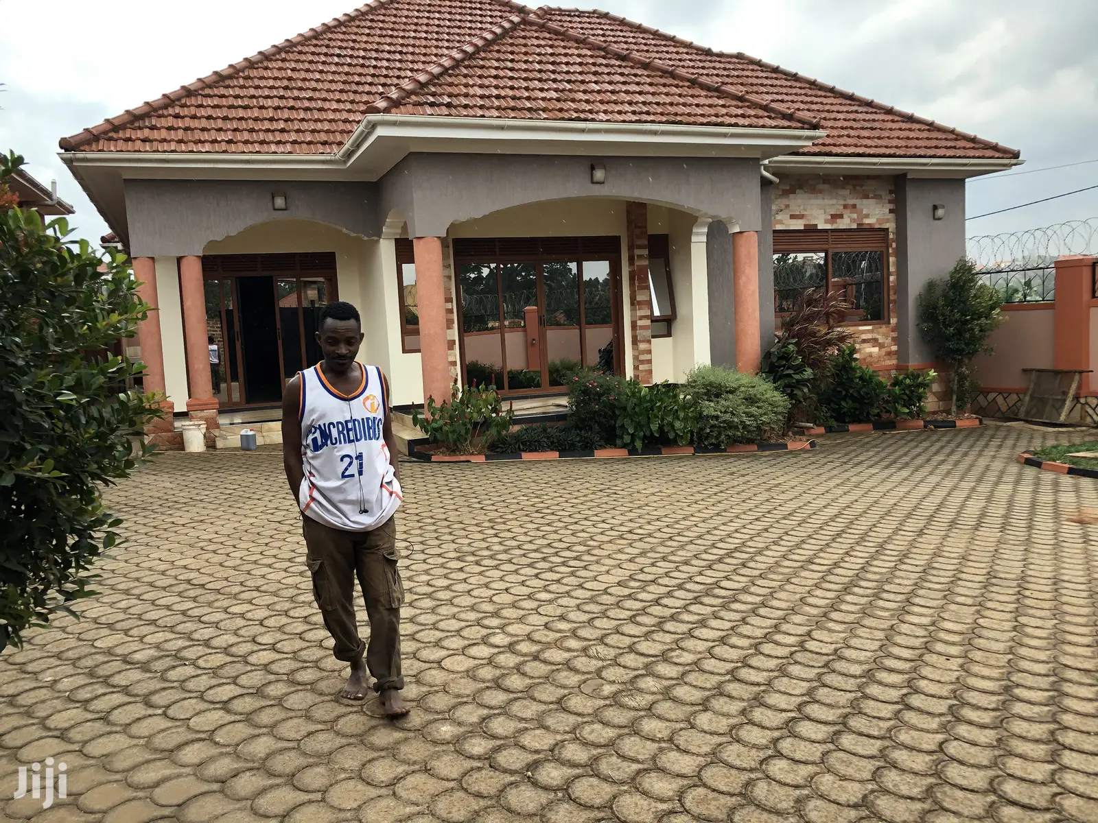 Kira Awesome Mansion on Sell