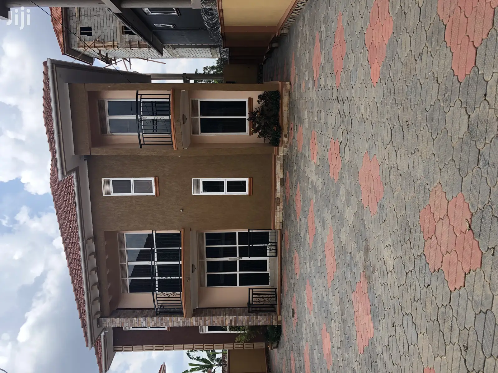 Kira Six Bedrooms Mansion on Sell