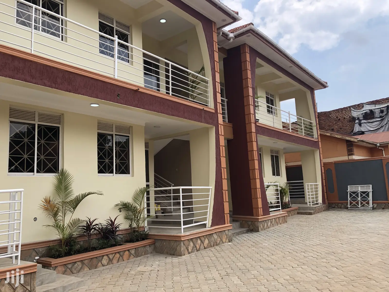 Kyariwajara Near Main Road Apartments on Sale