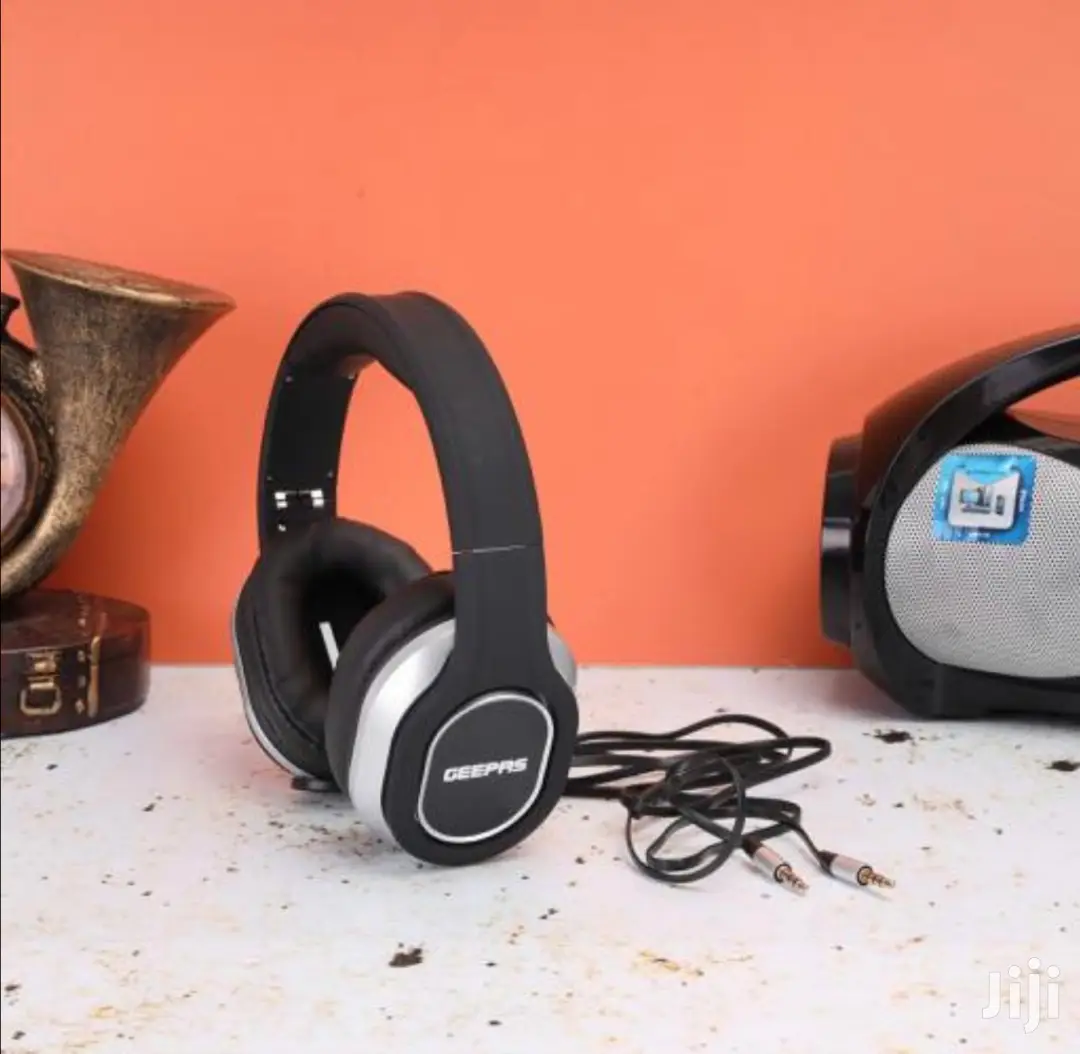 Geepas Bluetooth Handsfree DJ Headphone