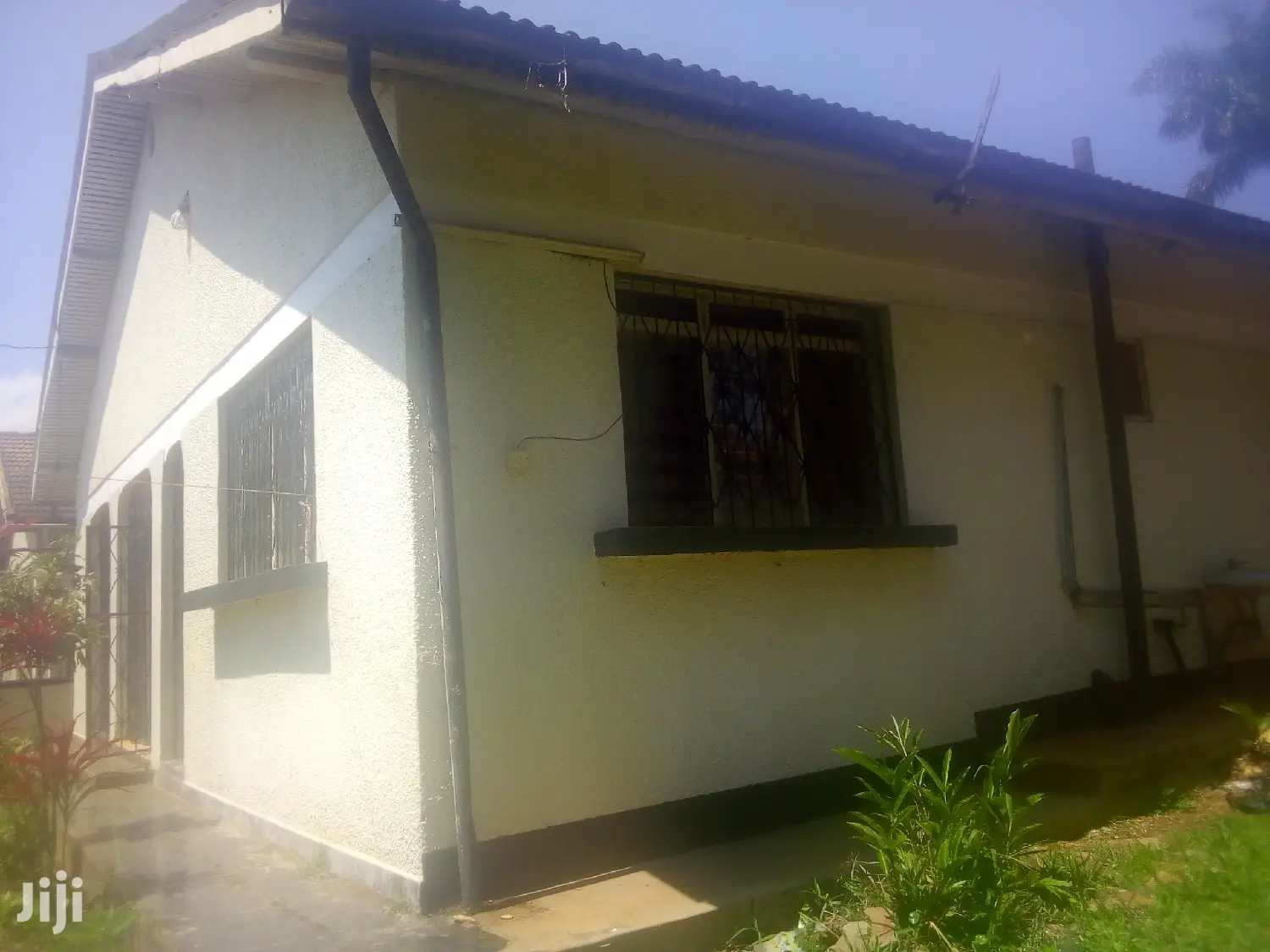 Colonial Villa