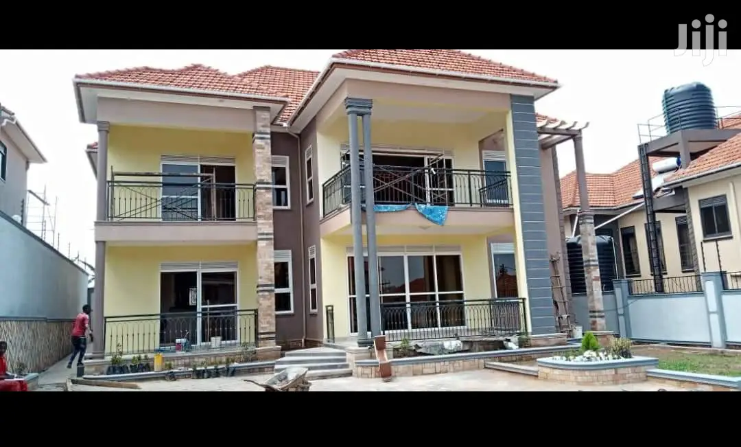 Kisaasi Very Posh Mansion on Sale