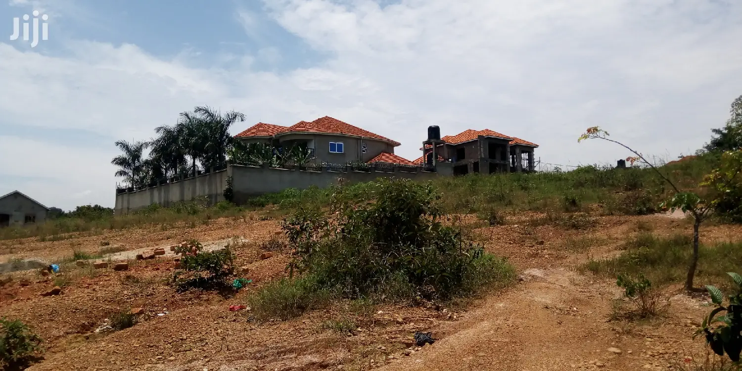 Plot Is for Sale in Kira Mulawa