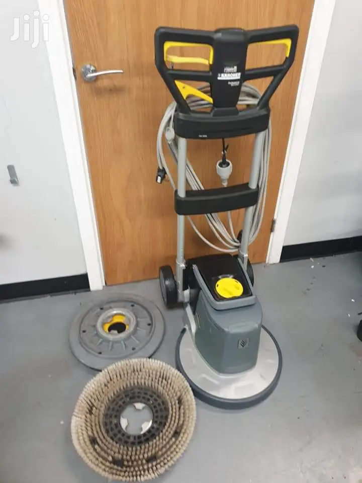 German Karcher Heavy Duty Floor And Carpet Scrubber Machine