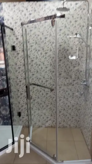 Executive Shower Cabins