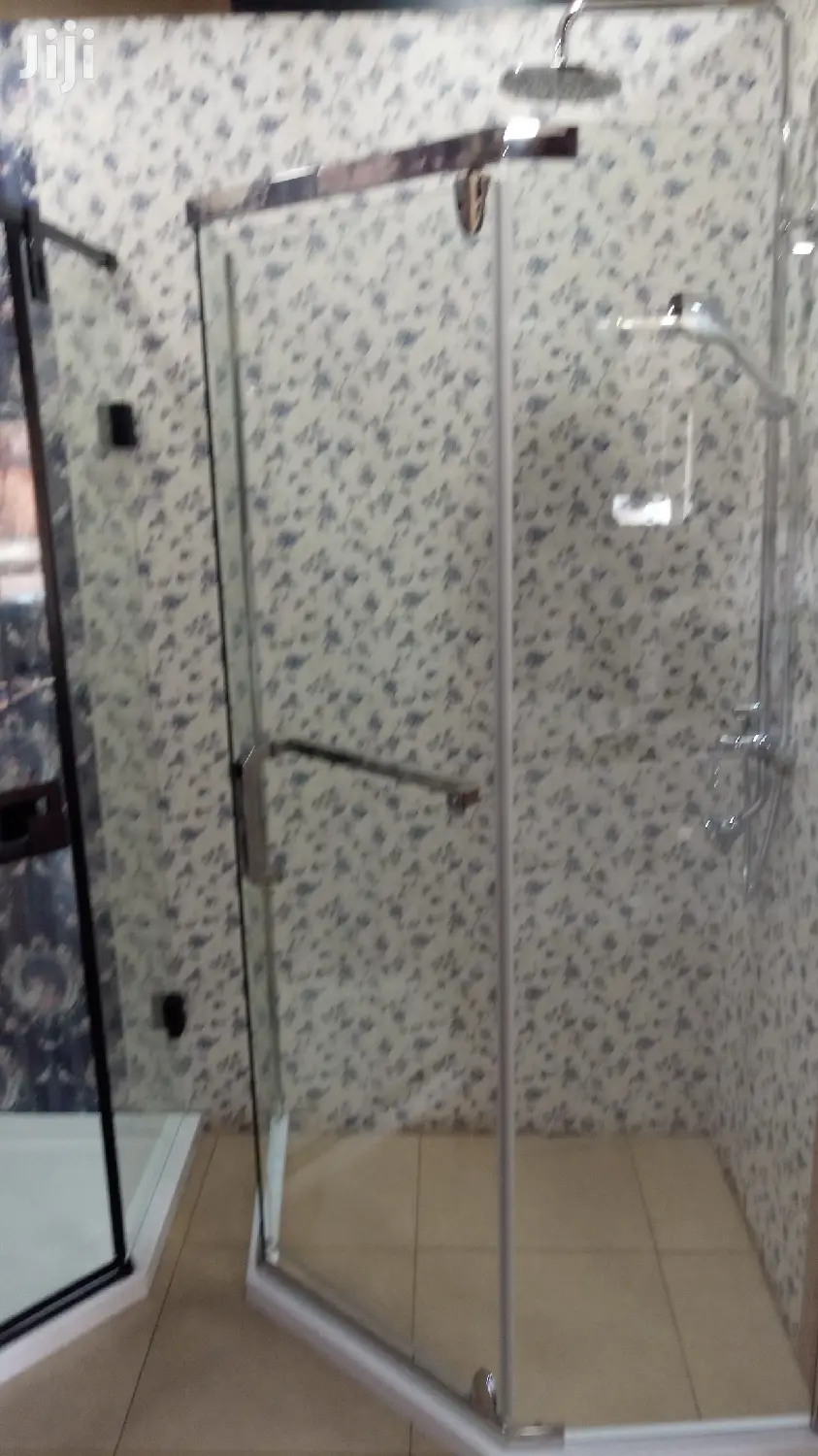 Executive Shower Cabins